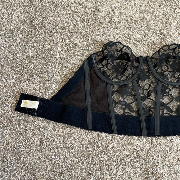 Vintage Victoria’s Secret Black Lace Bustier Corset 34B gold label small petit - Picture 8 of 11